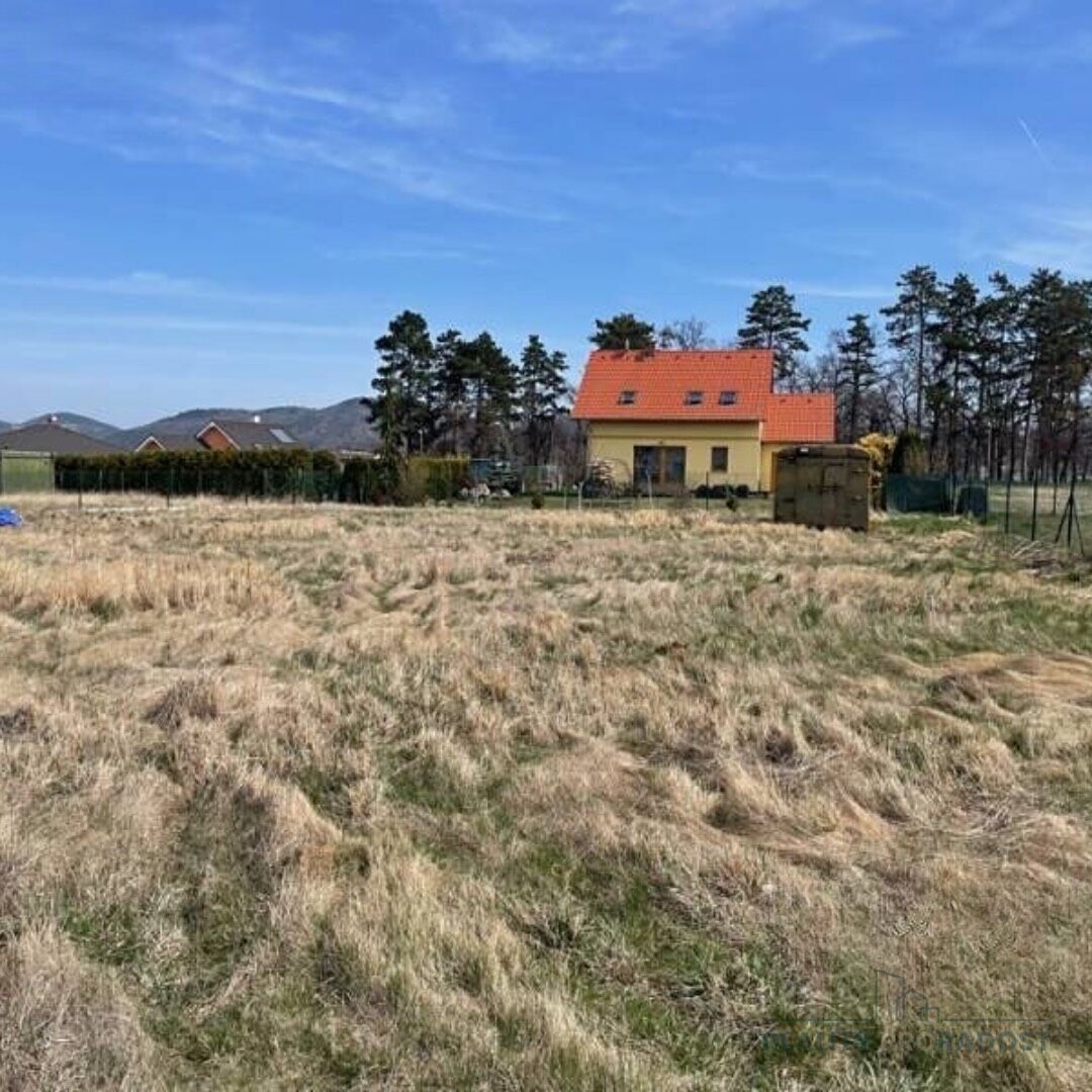Prodej pozemek pro bydlení - Bavoryně, 1 003 m²