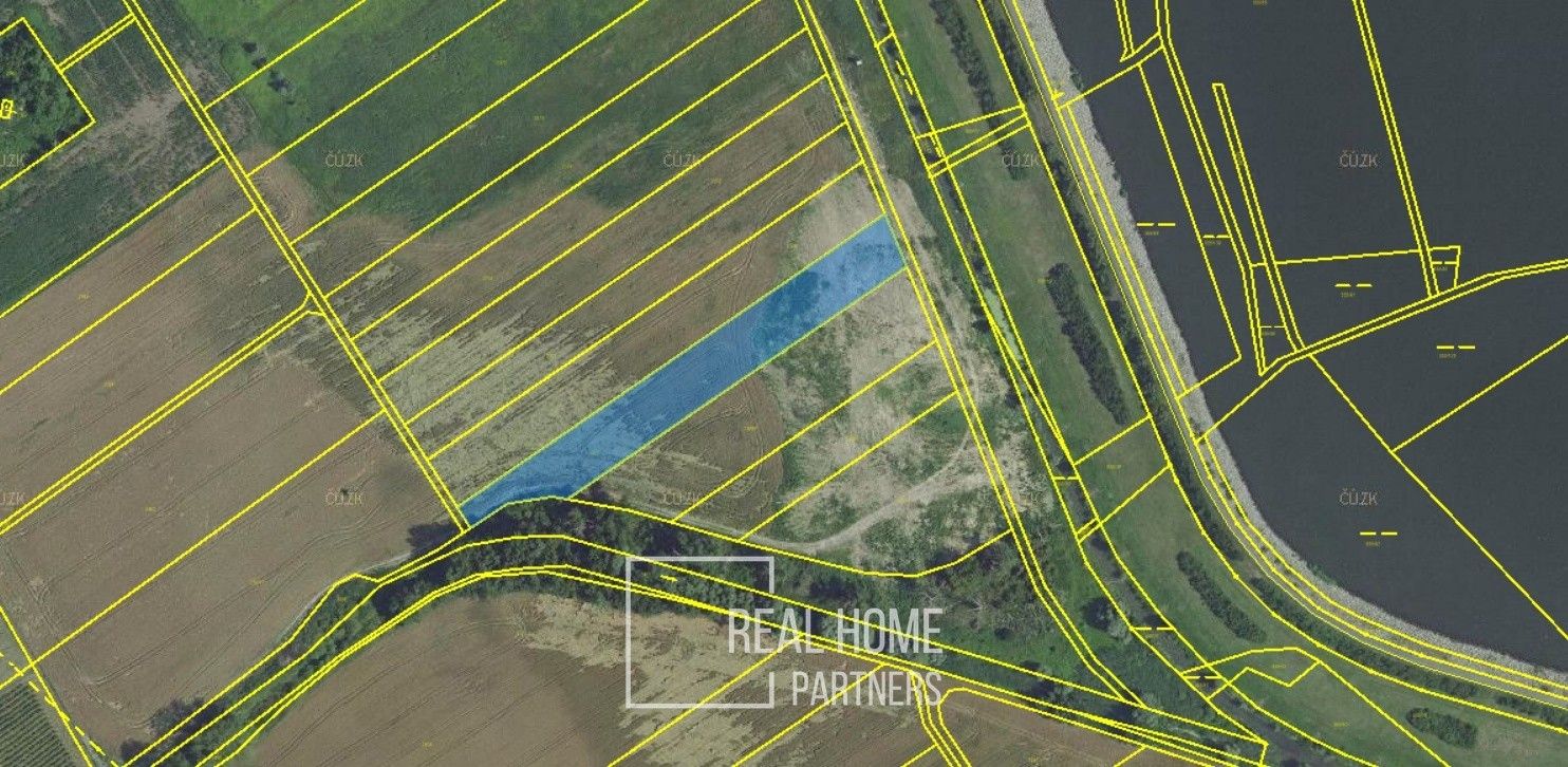 Zemědělské pozemky, Milovice, 4 172 m²