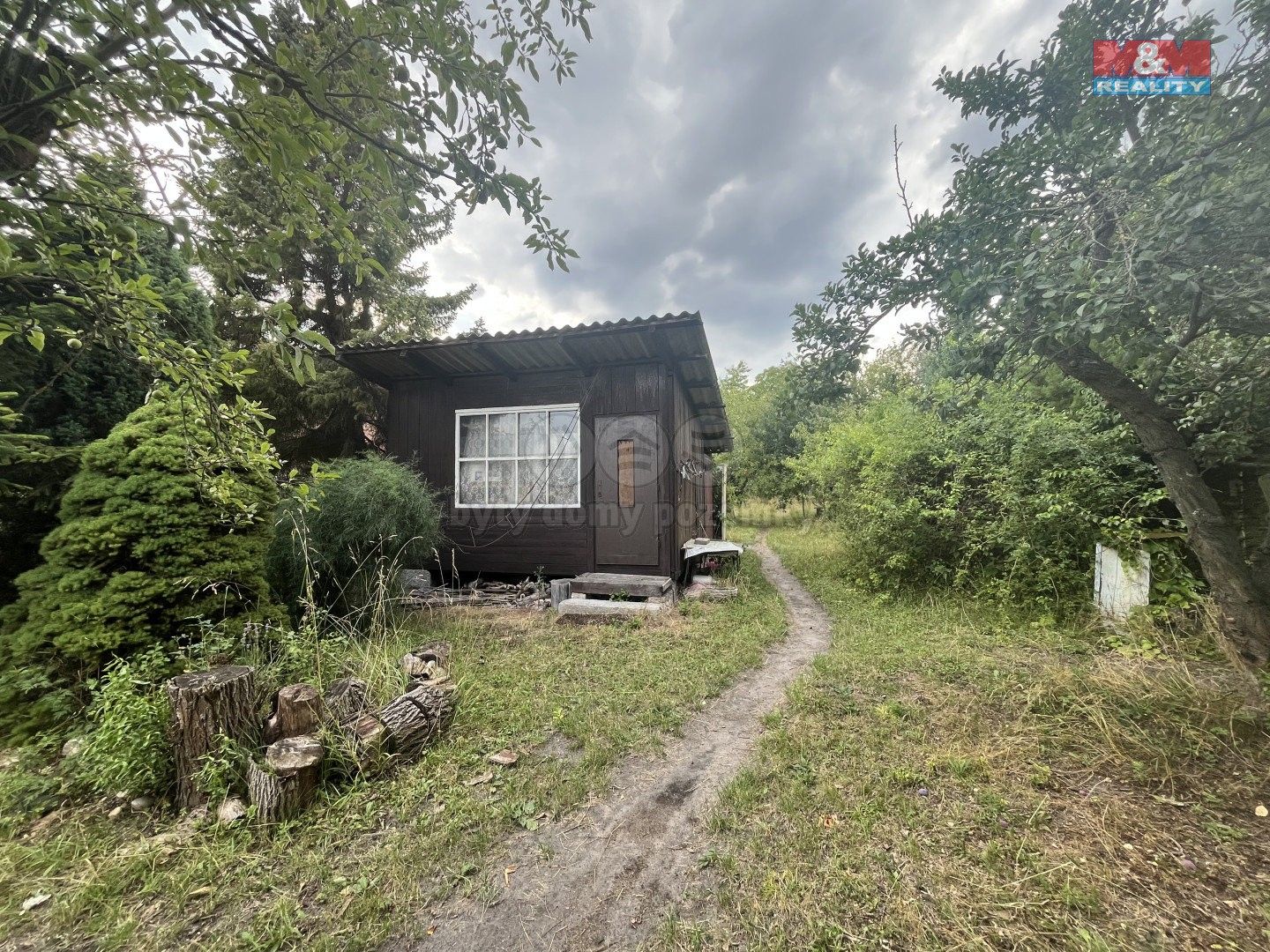 Zahrady, Prašná, Kolín, 1 869 m²
