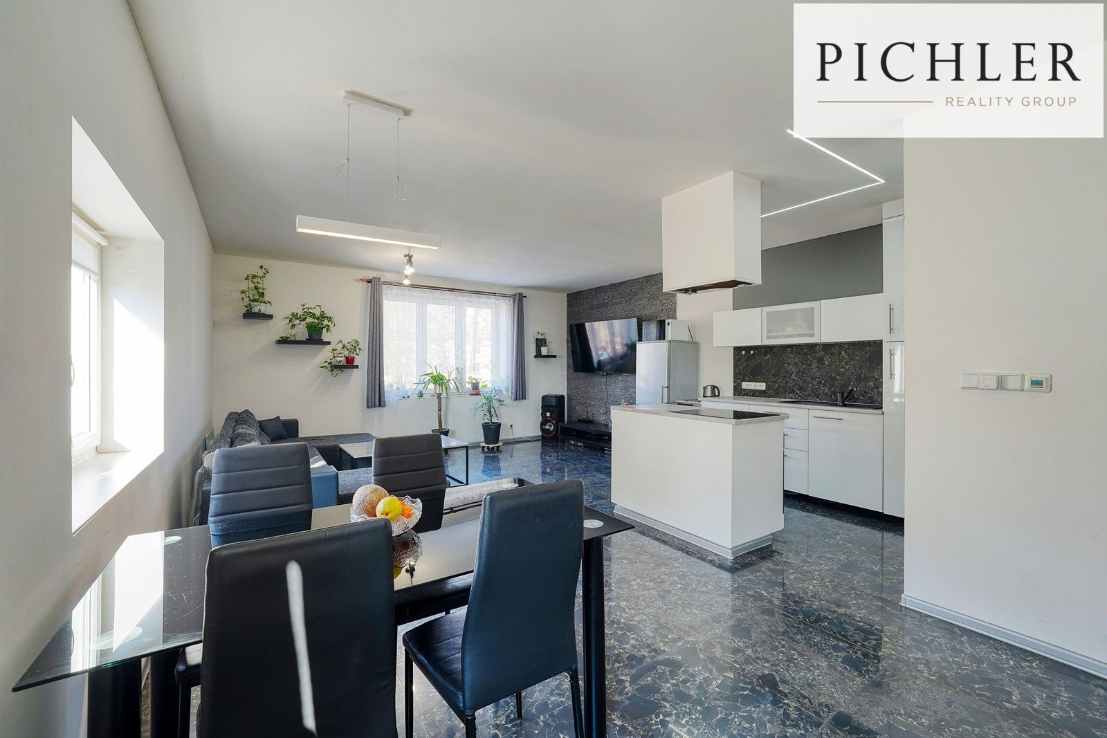 2+kk, Plzeňská, Králův Dvůr, 59 m²
