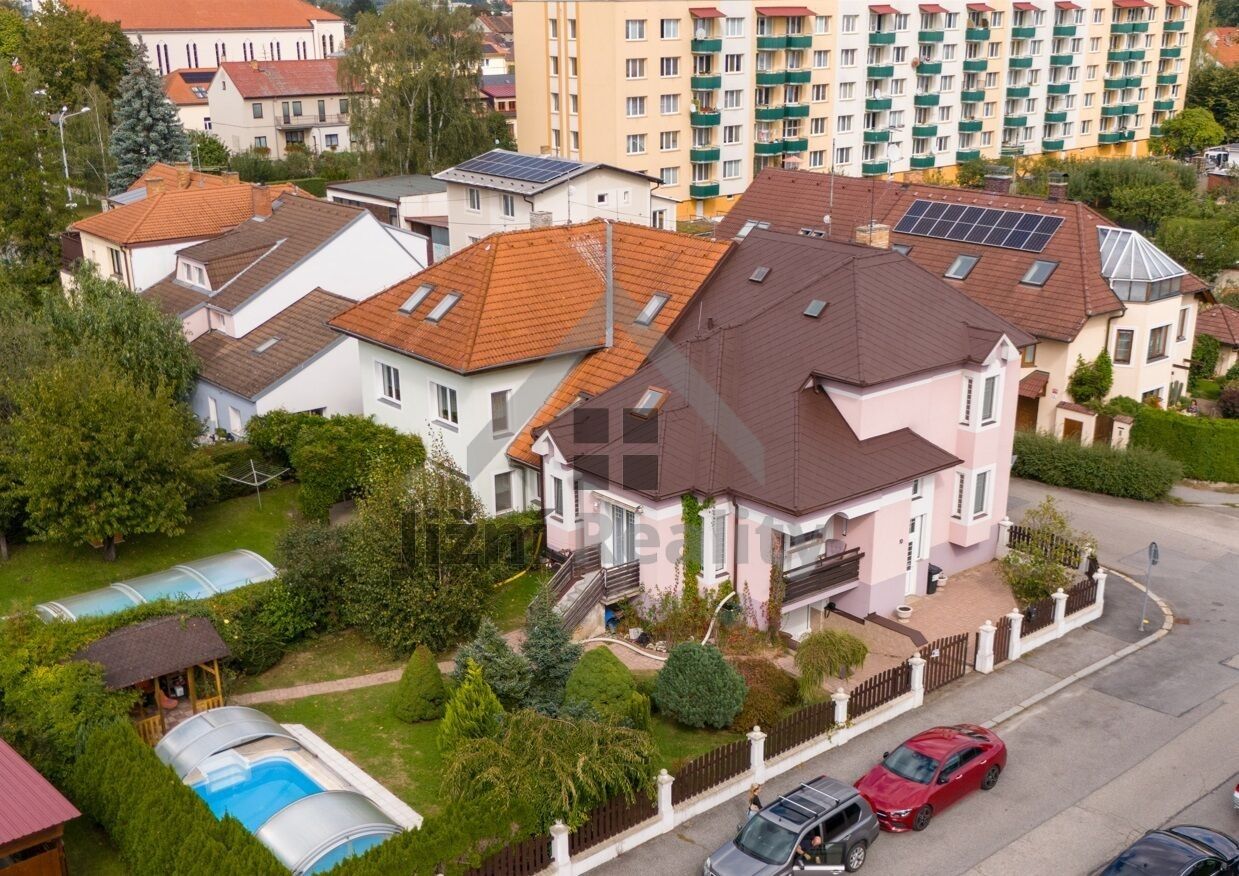 Rodinné domy, K. Fleischmanna, České Budějovice, 300 m²