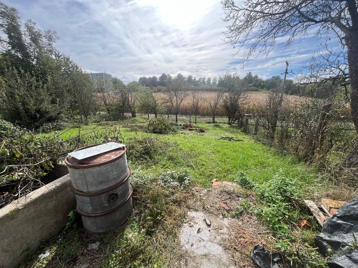 Prodej pozemek - Veselí nad Moravou, 698 01, 621 m²