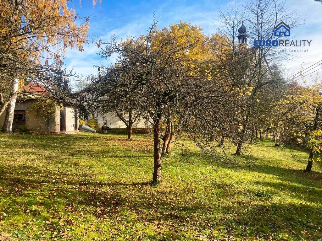 Prodej pozemek pro bydlení - Luby, 1 311 m²