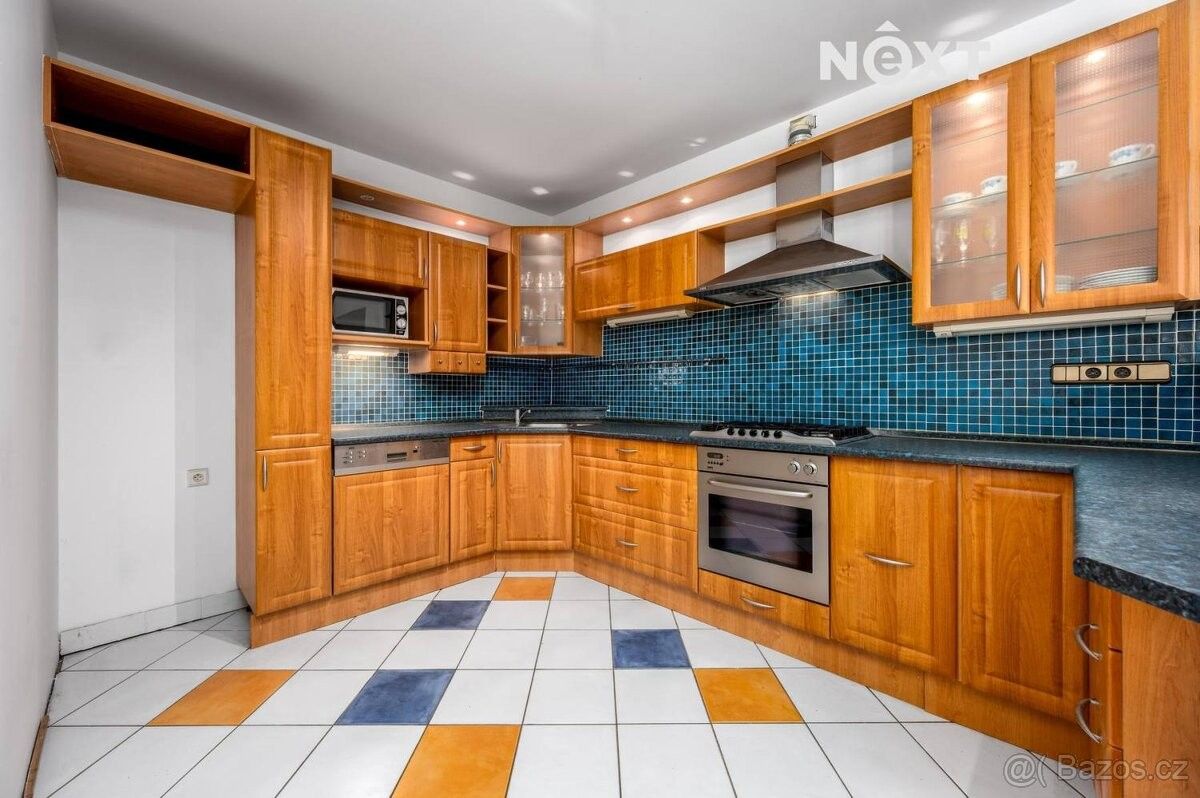 2+kk, Praha, 160 00, 61 m²
