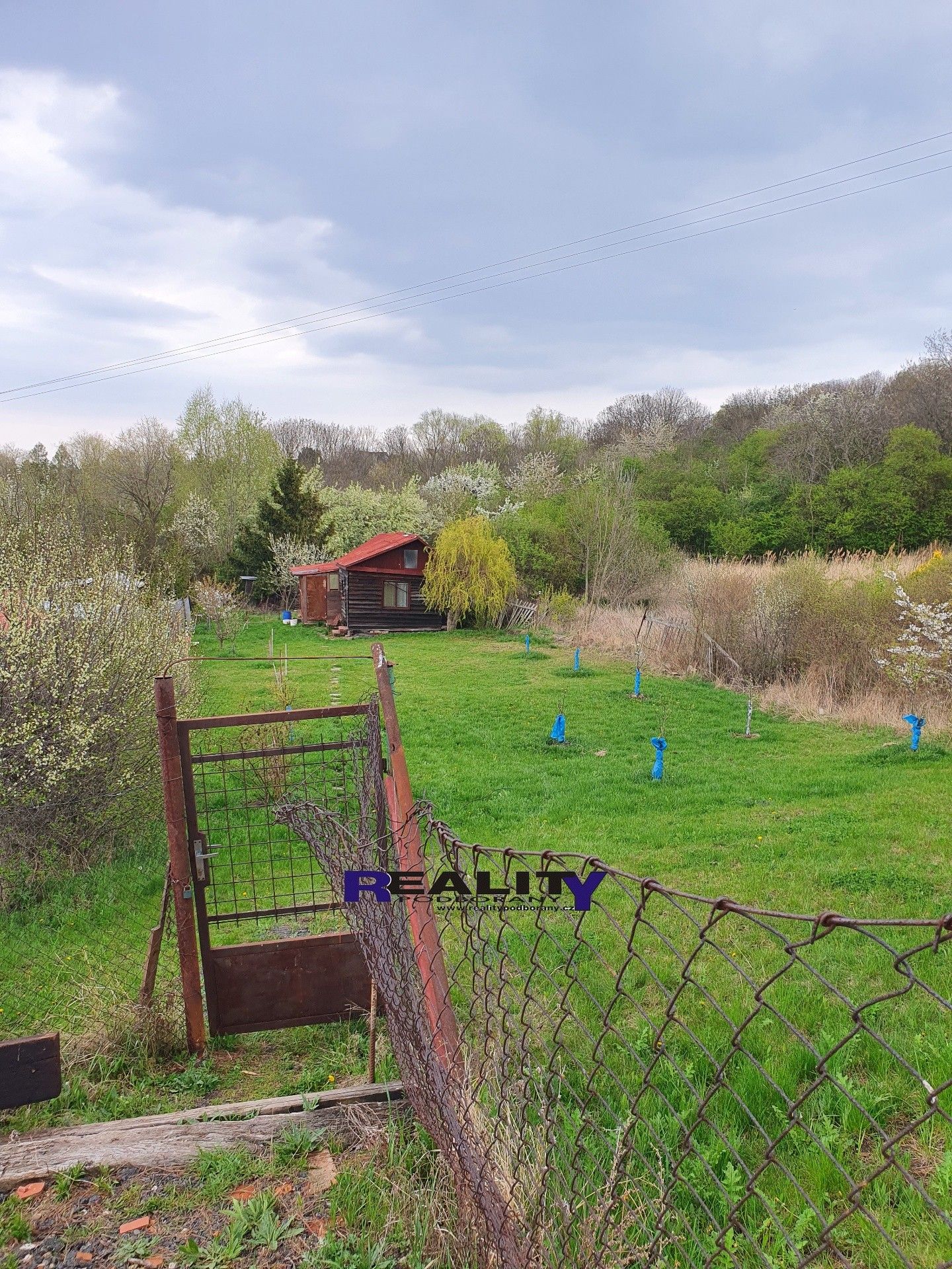 Zahrady, Poláky, Chbany, 886 m²