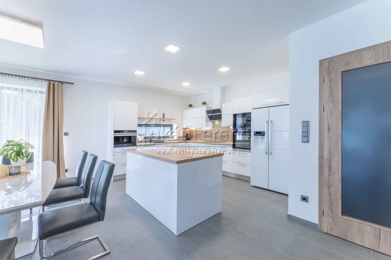 Prodej rodinný dům - Na Lukách, Unhošť, 221 m²