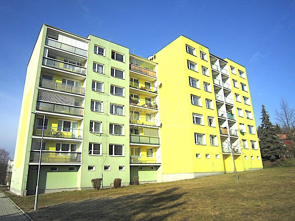 2+kk, Jeřábová, Dobříš, 43 m²