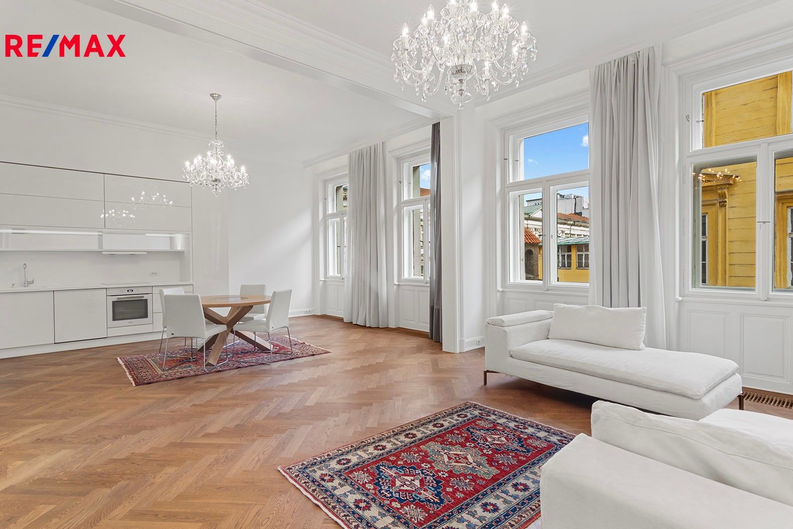 2+kk, Karoliny Světlé, Praha, 102 m²