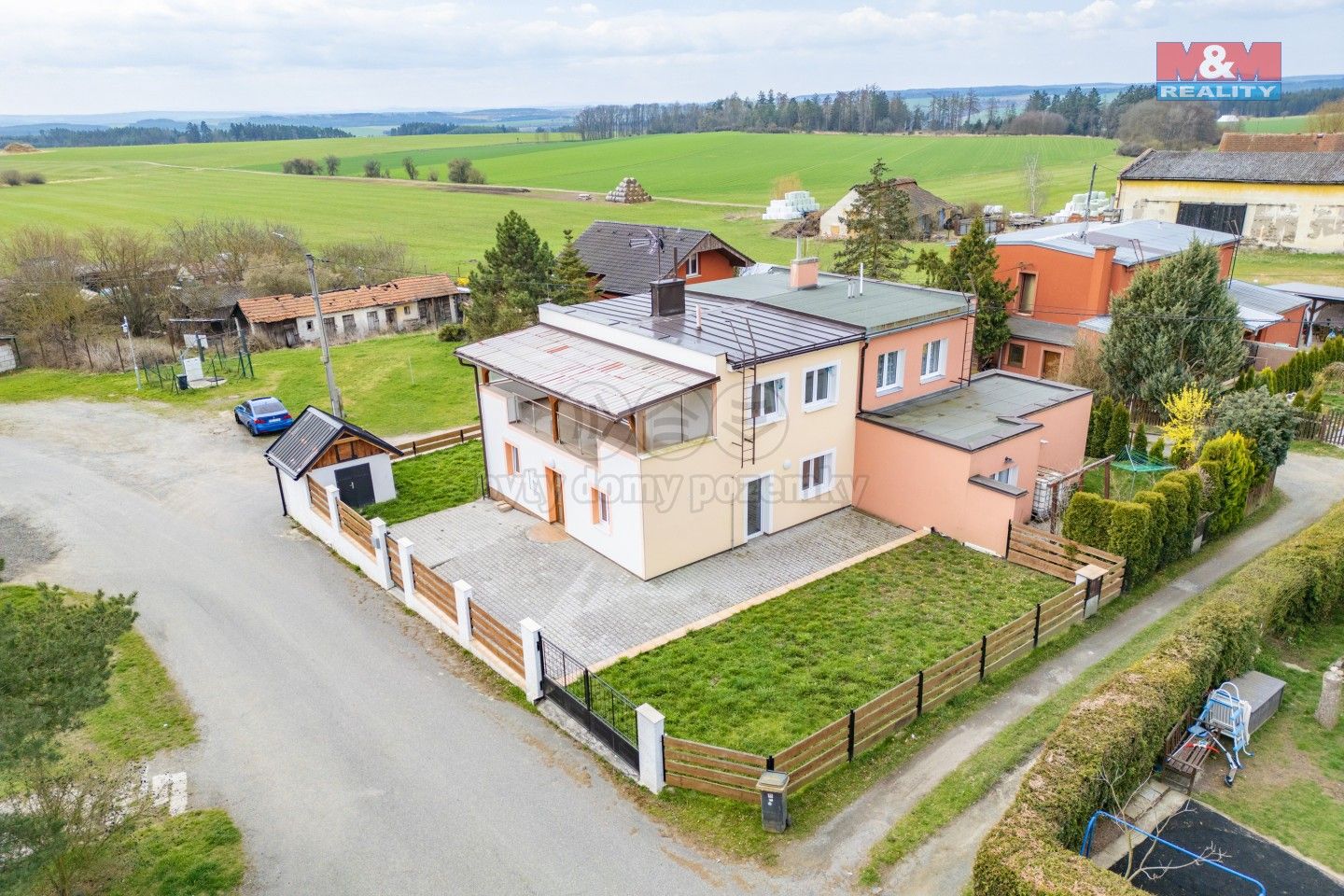 Prodej rodinný dům - Krukanice, Pernarec, 98 m²