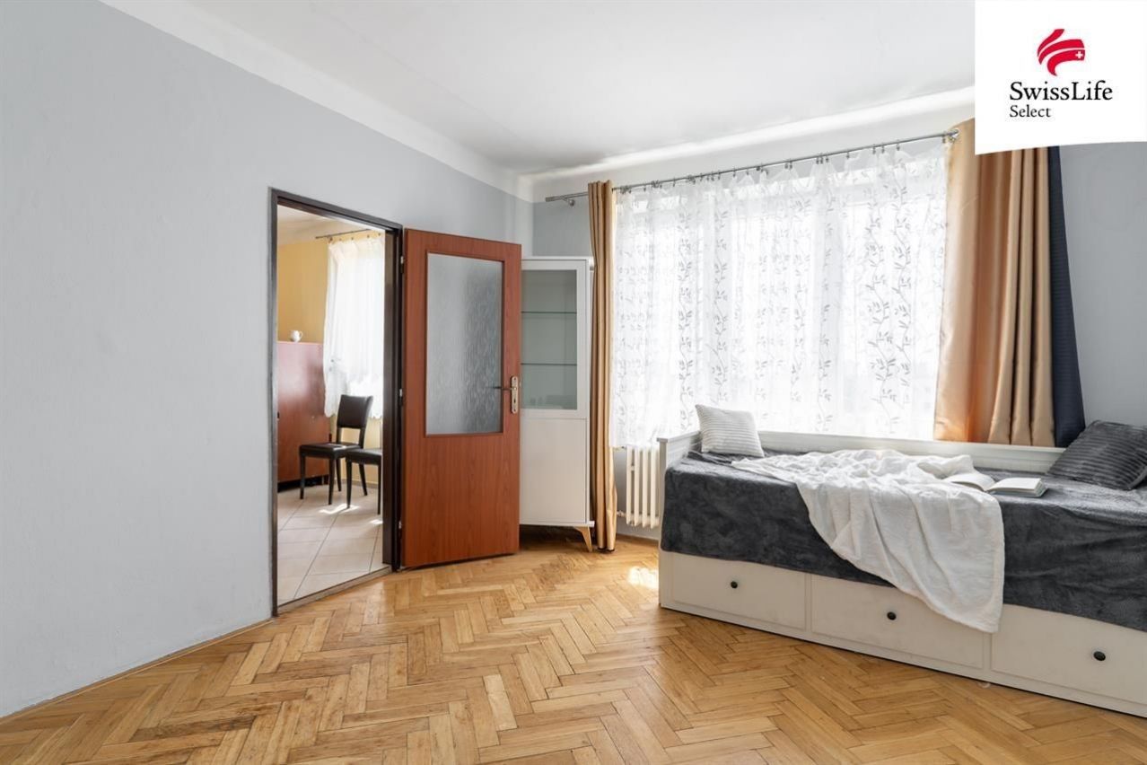 1+1, Pod lipami, Praha, 37 m²