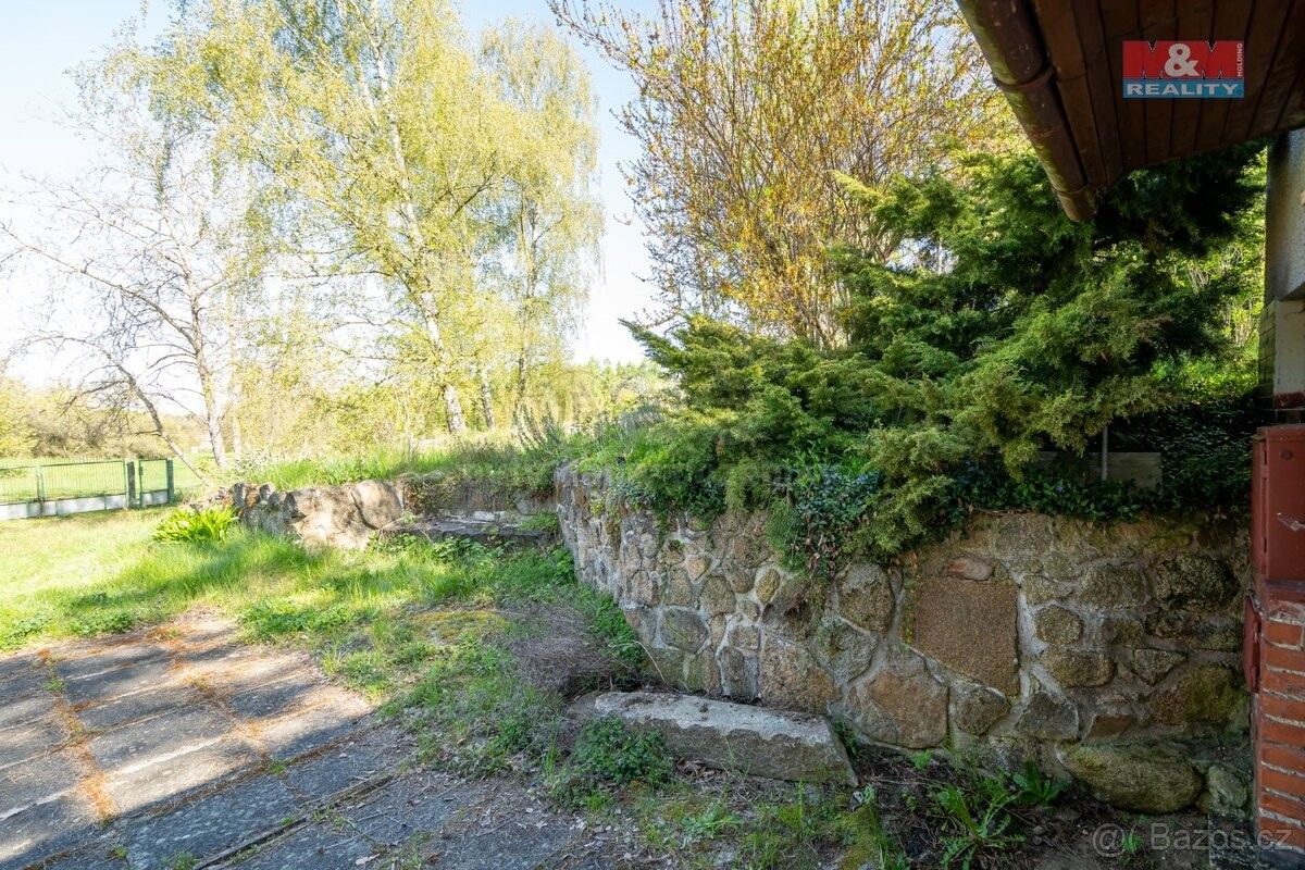 Prodej pozemek - Kamenice, 251 68, 1 792 m²