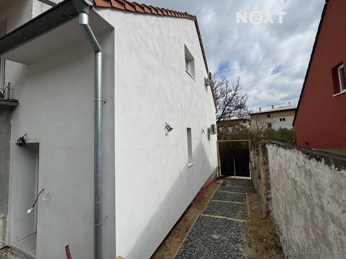 Pronájem dům - Oslavany, 664 12, 91 m²