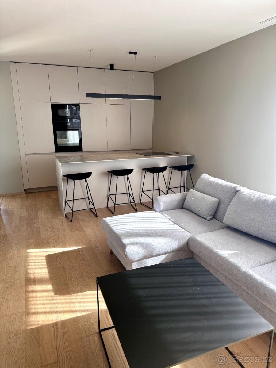 2+kk, Praha, 101 00, 65 m²