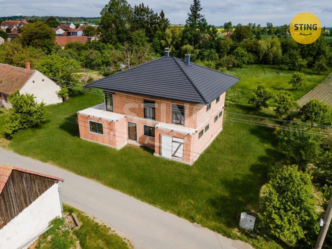 Ostatní, Krhov, 285 m²