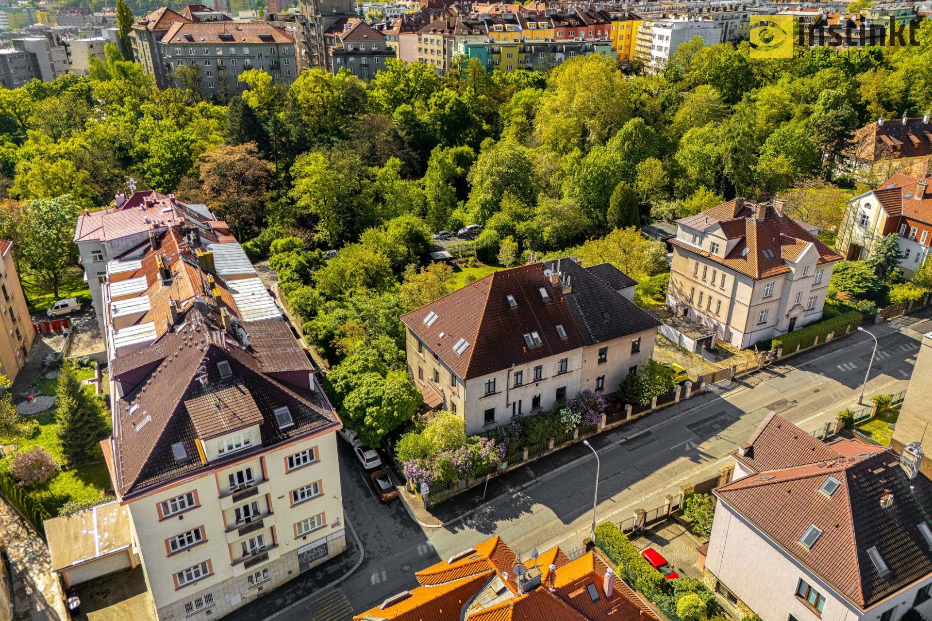 3+kk, Na Jezerce, Praha, 97 m²