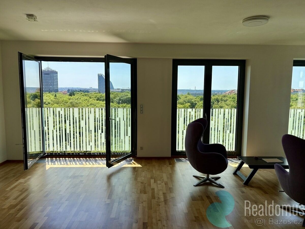 3+kk, Praha, 130 00, 95 m²