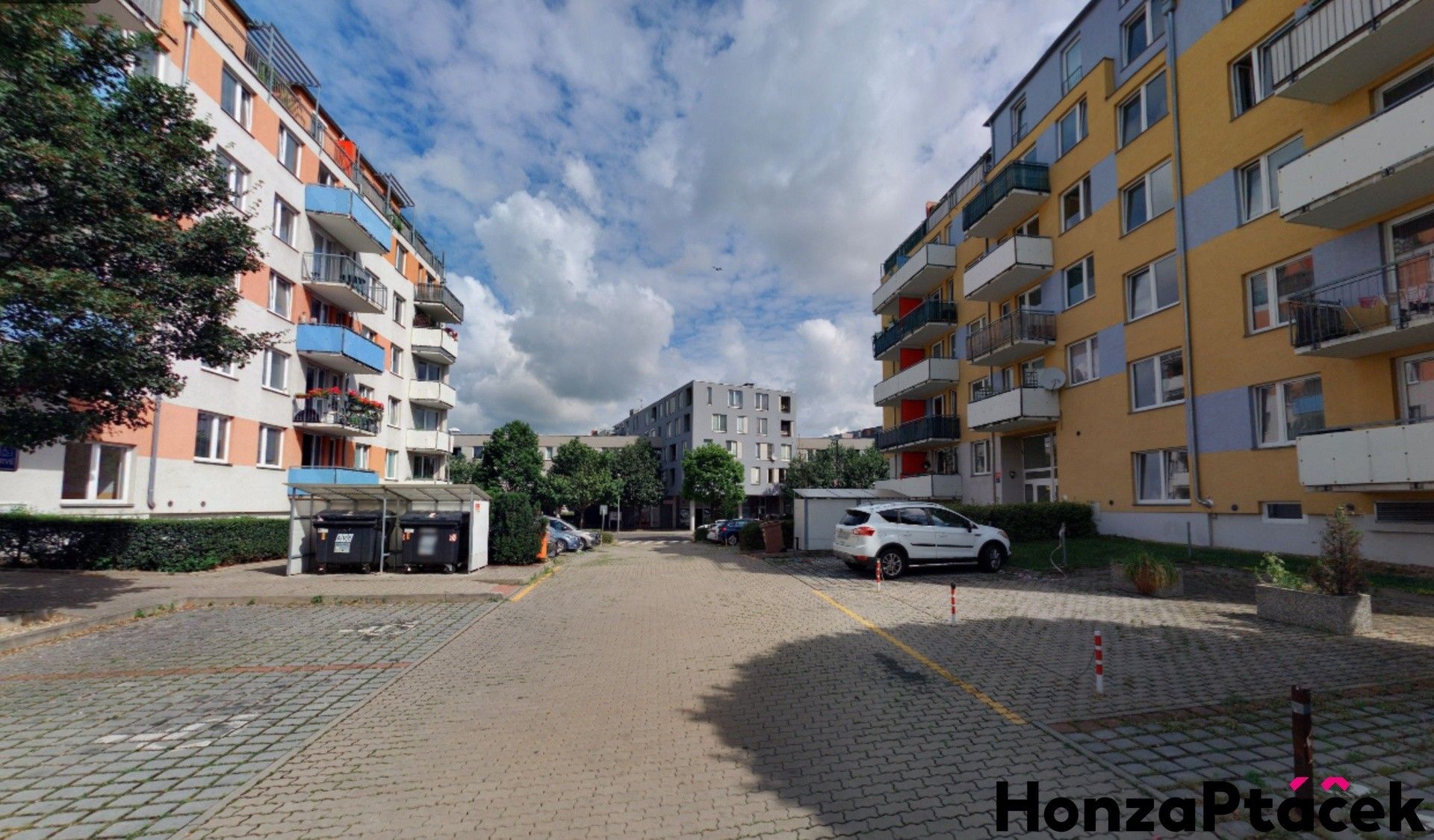 2+kk, Zlonická, Praha, 50 m²