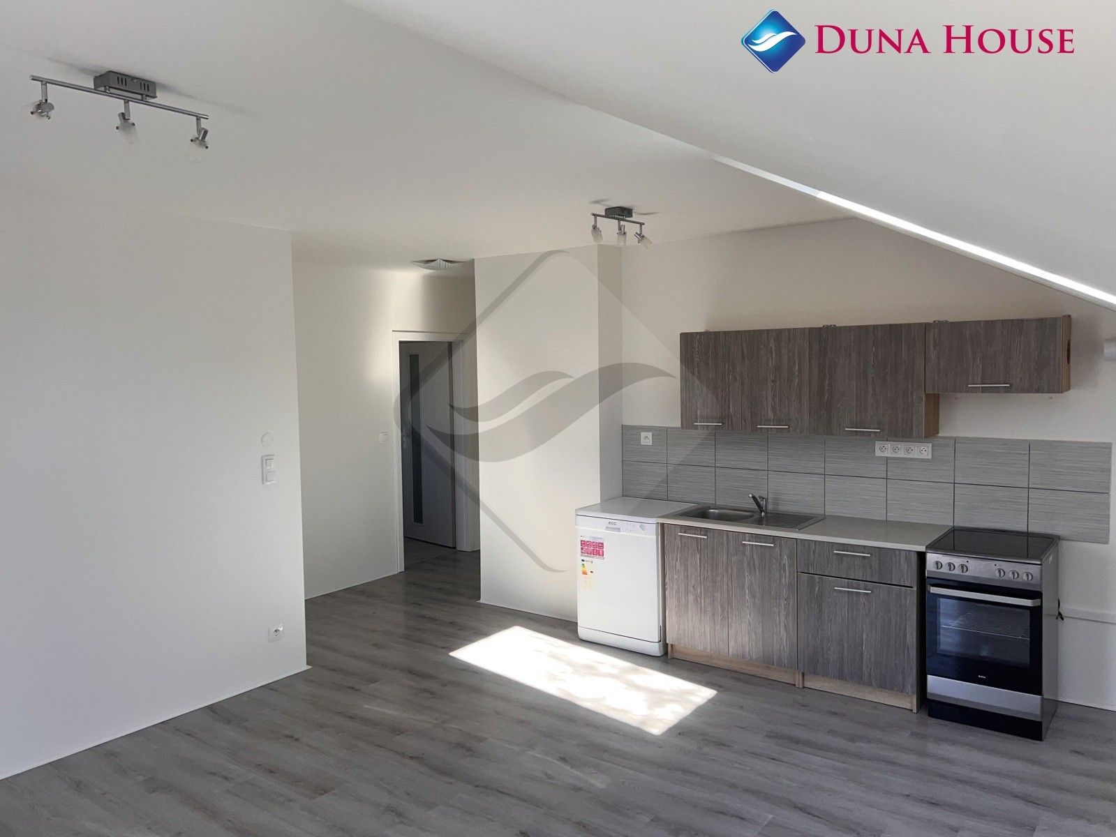 Prodej byt 2+kk - Keltská, Praha, 50 m²