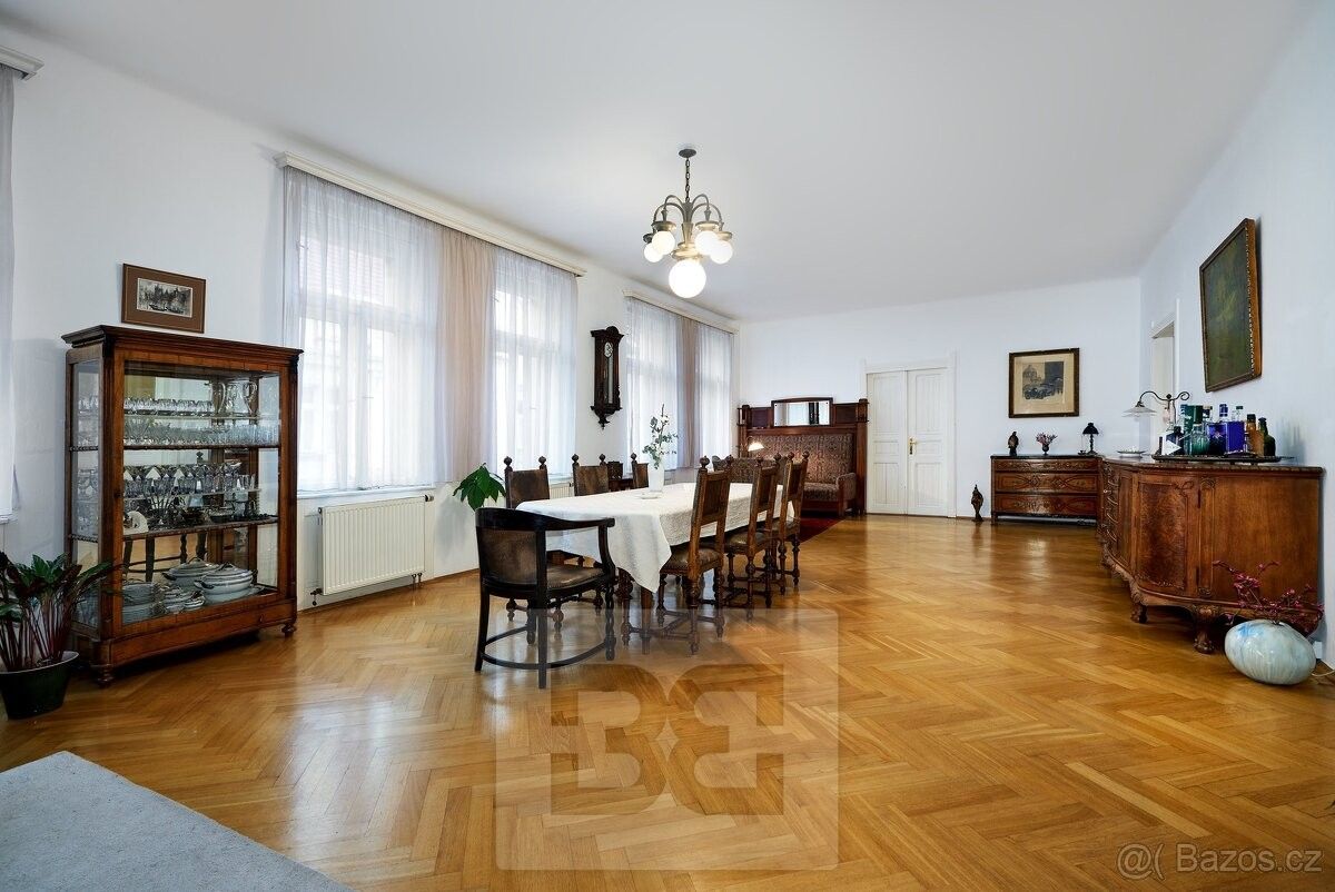 4+1, Praha, 120 00, 158 m²