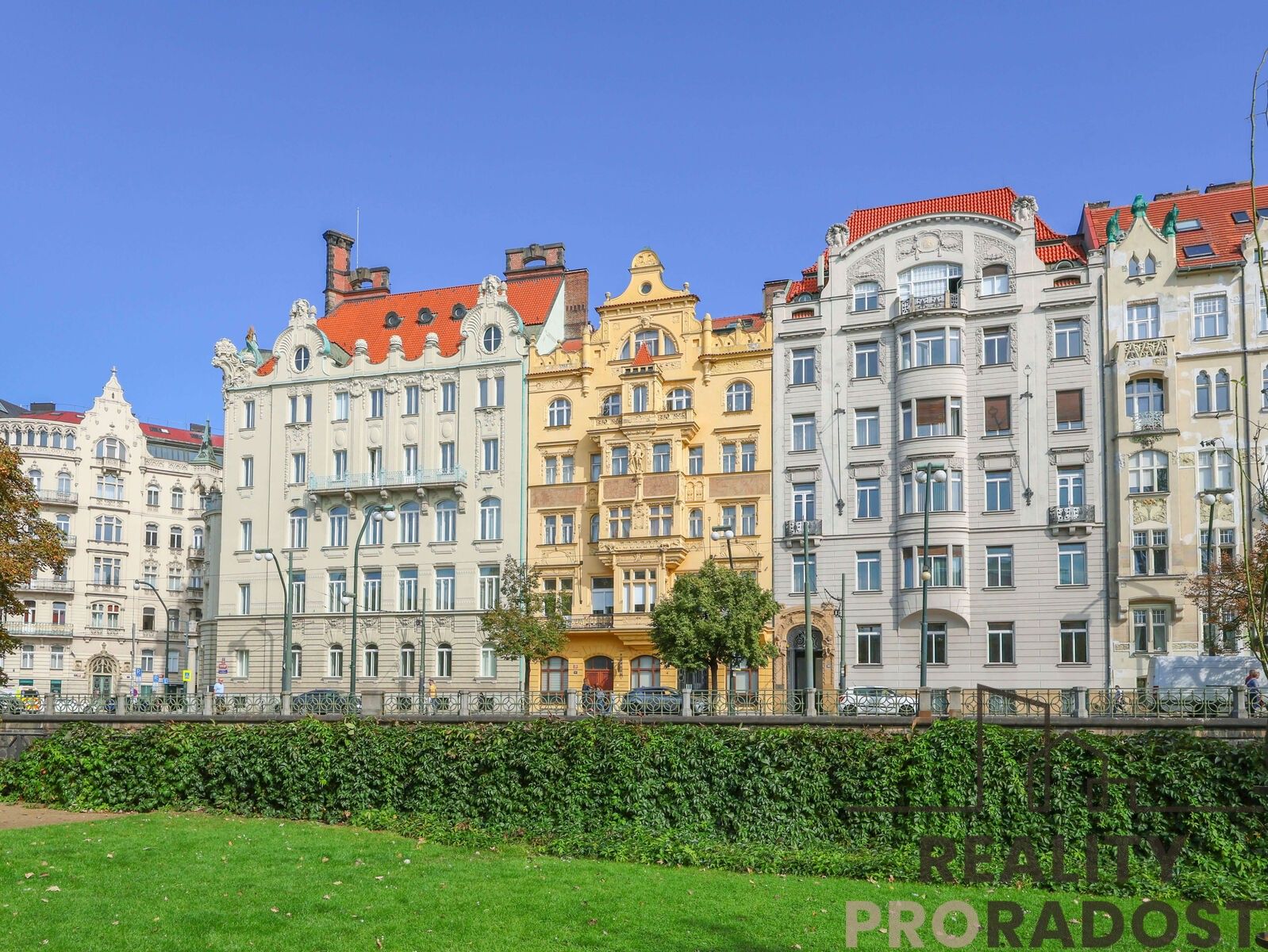 Prodej byt 3+1 - Masarykovo nábřeží, Praha, 129 m²