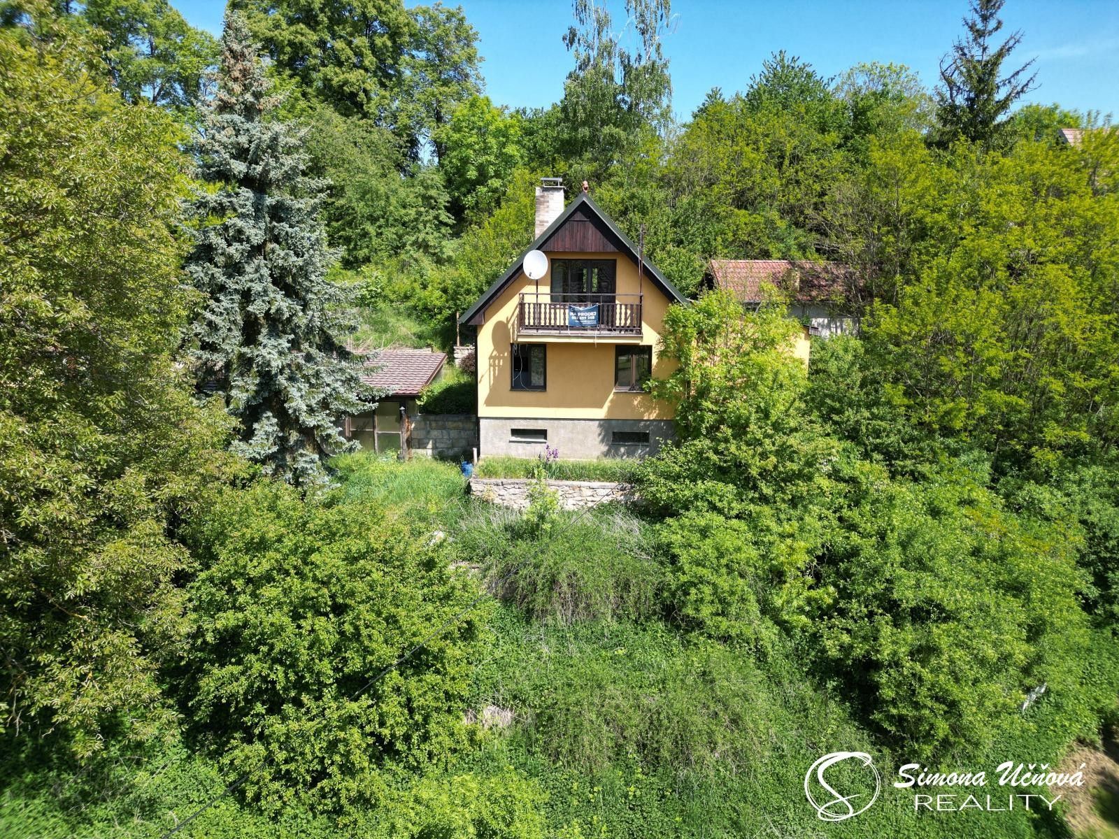 Chaty, Kalovice, Úštěk, 90 m²