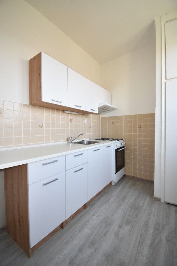 2+1, Chomutov, 430 01