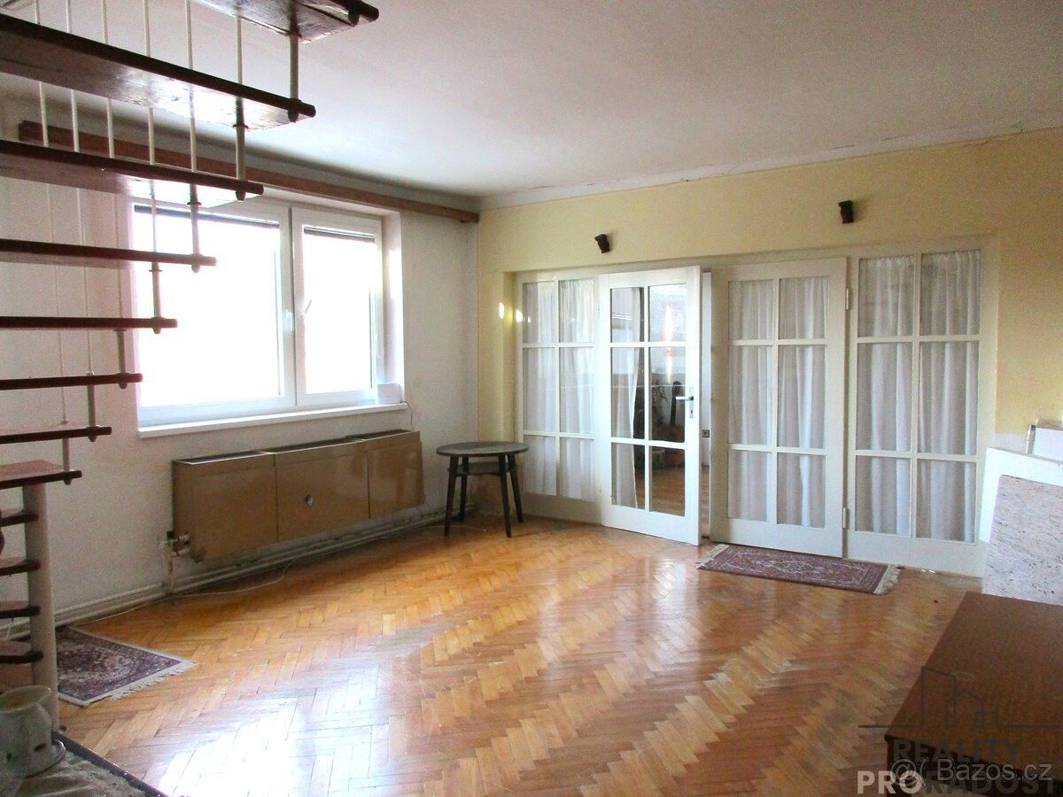 Prodej dům - Bzenec, 696 81, 521 m²
