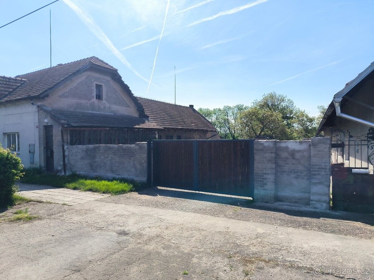 Prodej dům - Městec Králové, 289 03, 3 690 m²