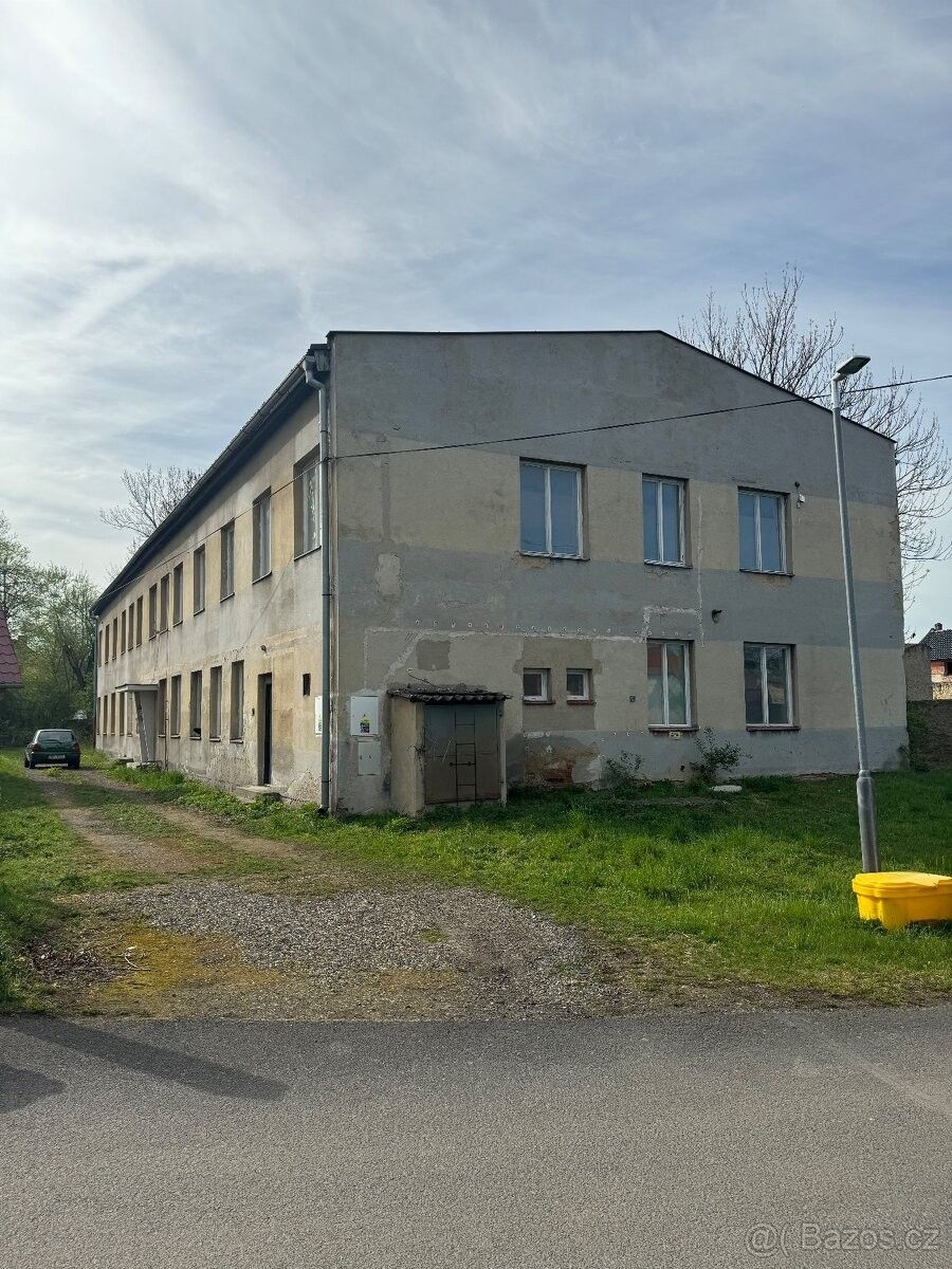 Prodej dům - Louny, 440 01, 2 000 m²