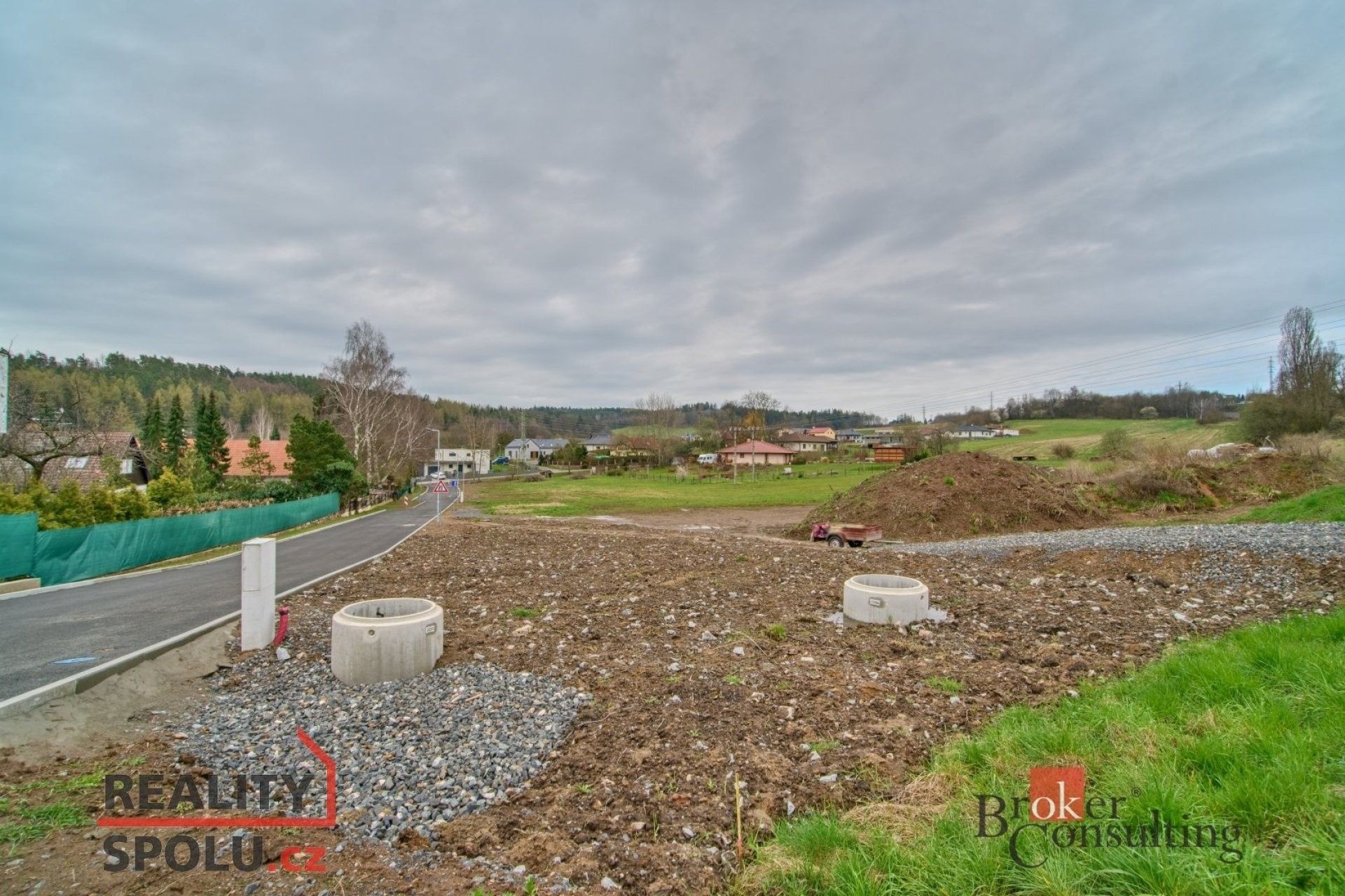 Pozemky pro bydlení, Dubno, 1 414 m²