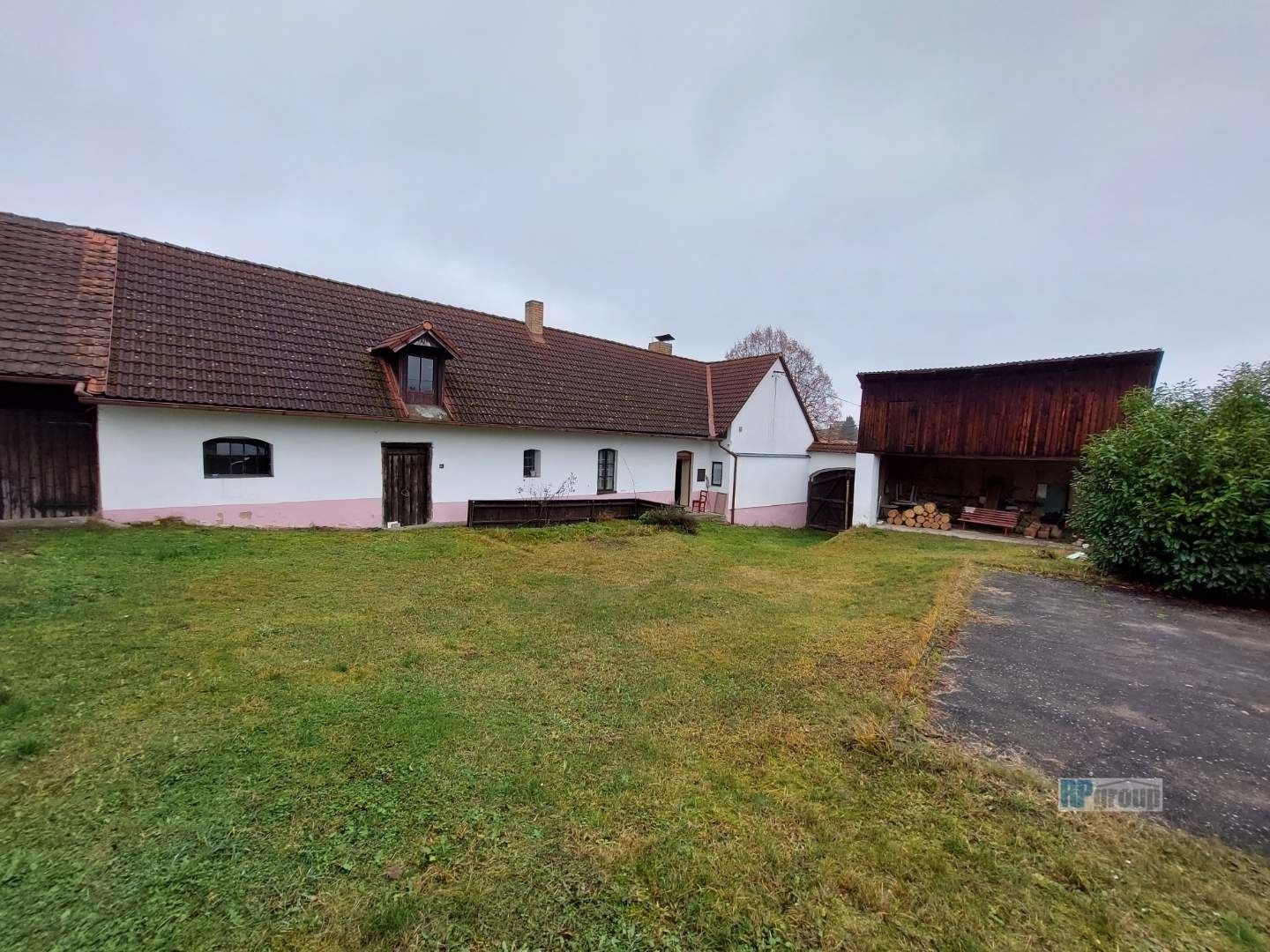 Prodej rodinný dům - Na Kopci, Divišov, 80 m²