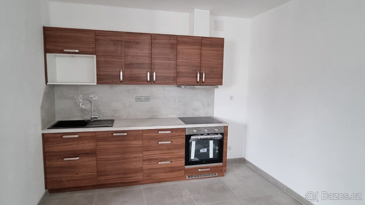 Pronájem byt - Červený Kostelec, 549 41, 44 m²