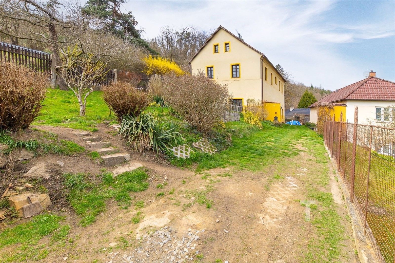 Ostatní, Benešovská, Nespeky, 258 m²