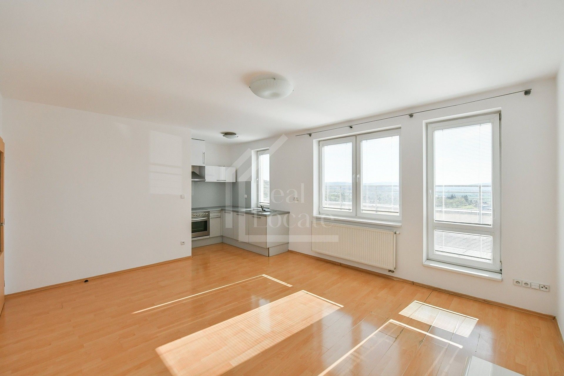 2+kk, Semická, Praha, 57 m²