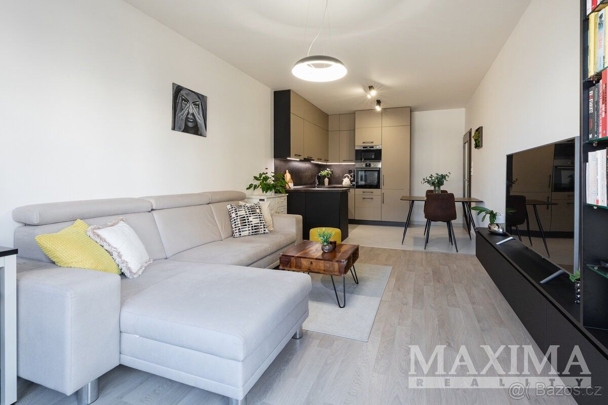 Prodej byt 2+kk - Praha, 100 00, 54 m²