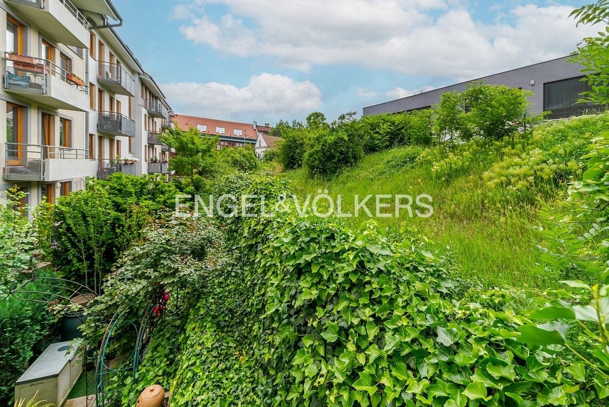 Pozemky pro bydlení, Smolenská, Praha, 388 m²