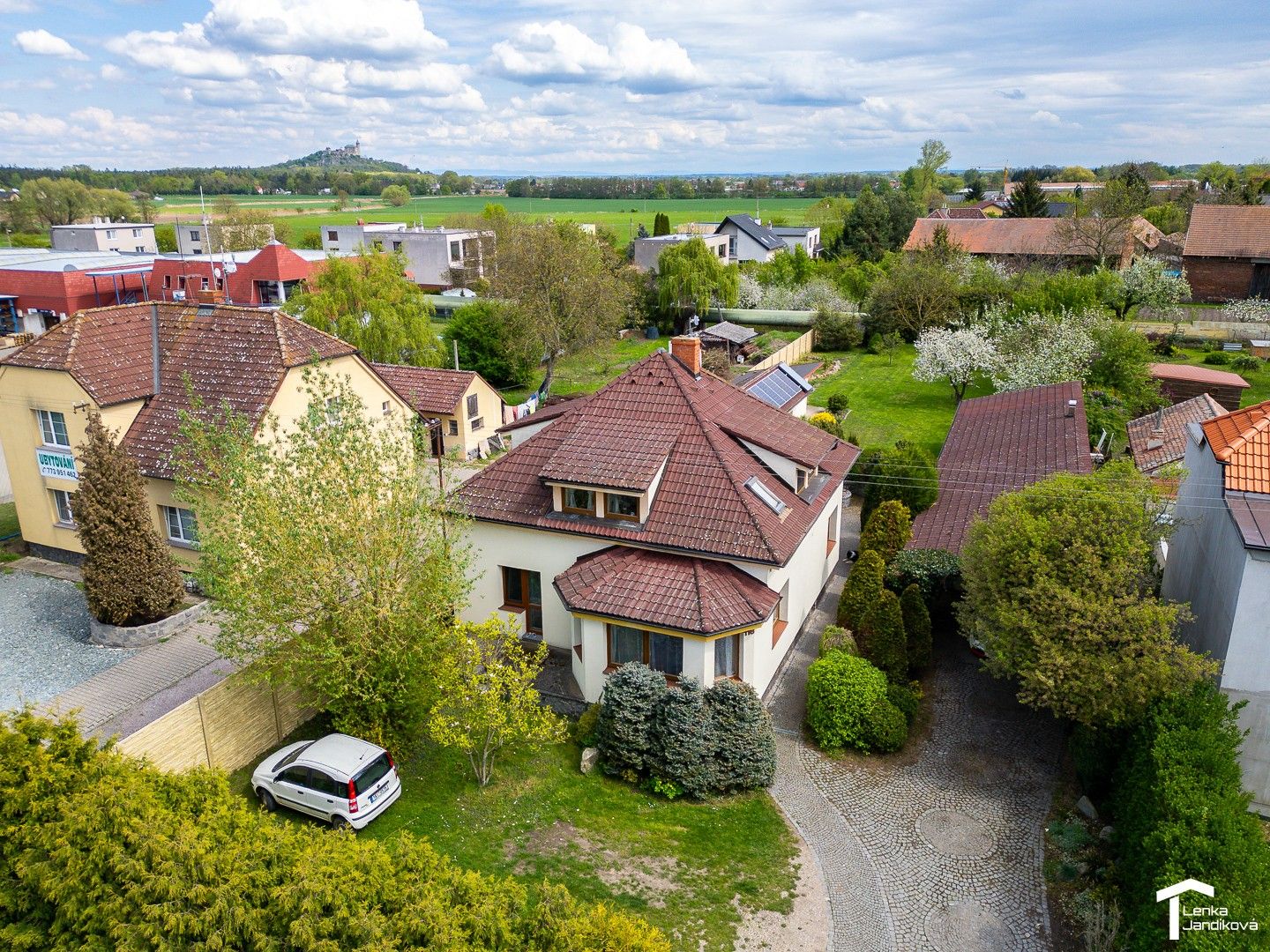 Rodinné domy, Hradecká, Staré Hradiště, 220 m²