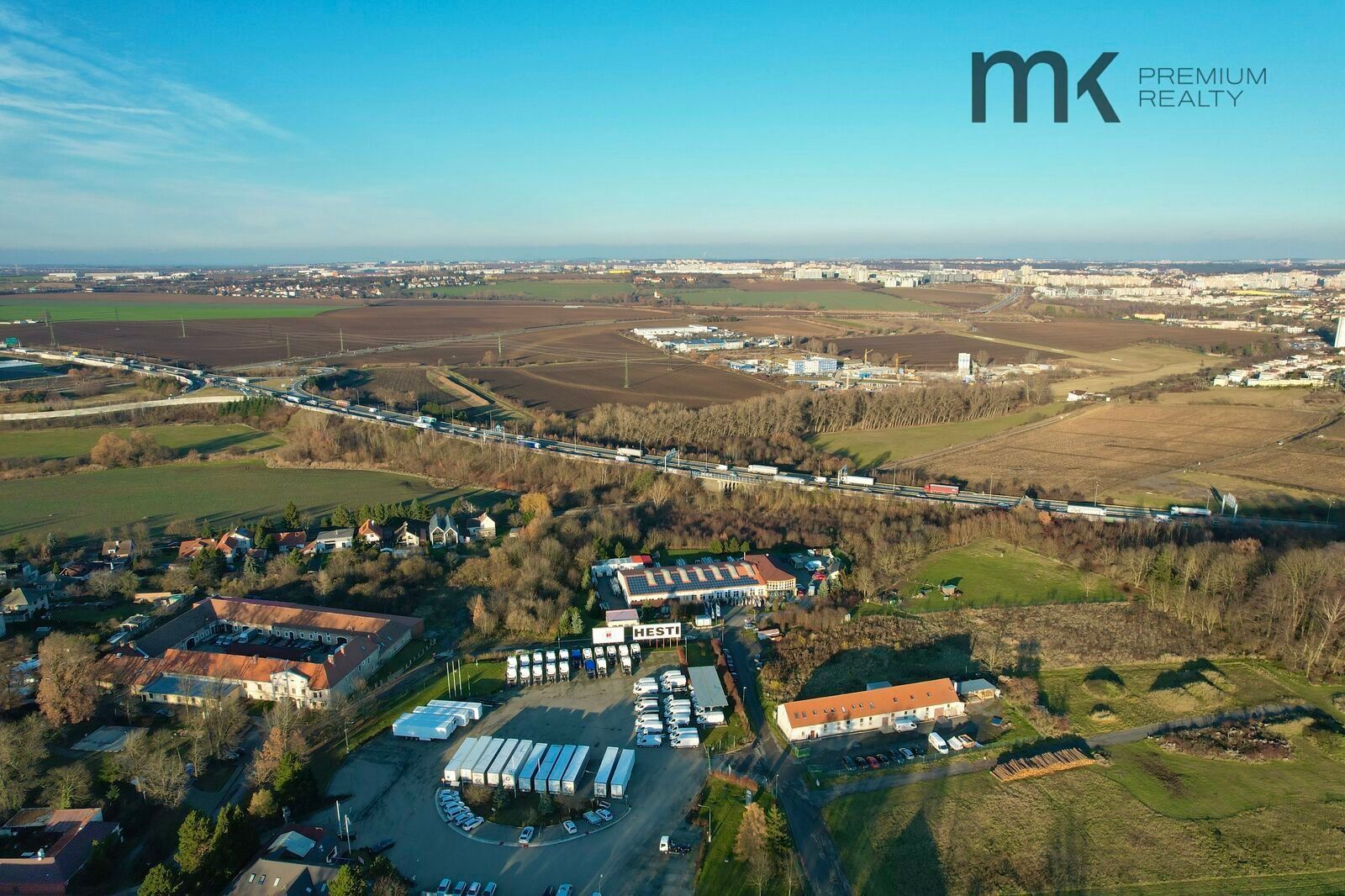 Prodej komerční pozemek - Zbuzany, 3 426 m²