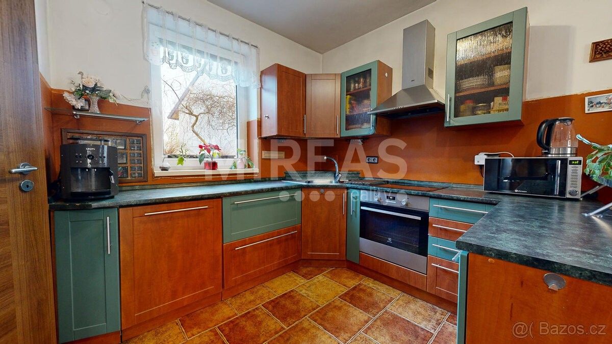 Prodej dům - Mochov, 250 87, 140 m²