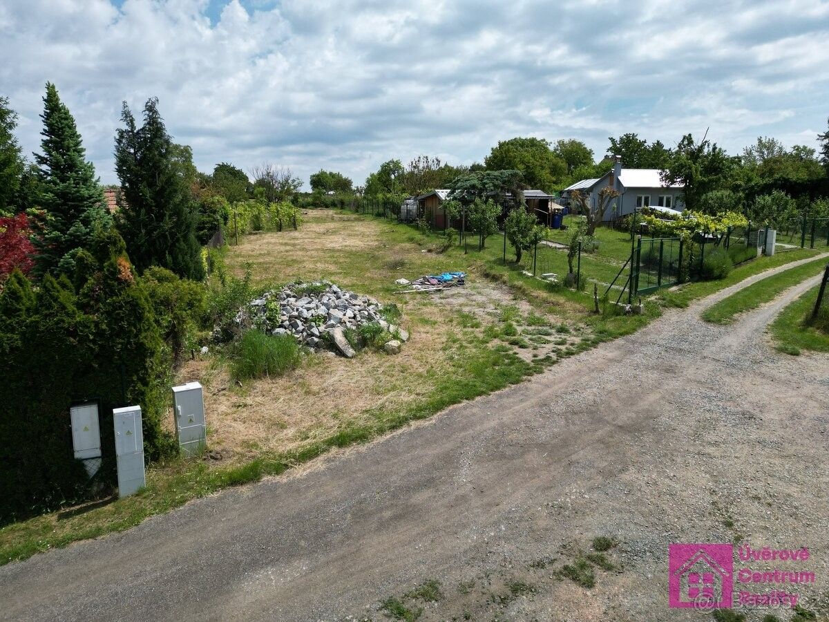 Zahrady, Mikulov na Moravě, 692 01, 935 m²