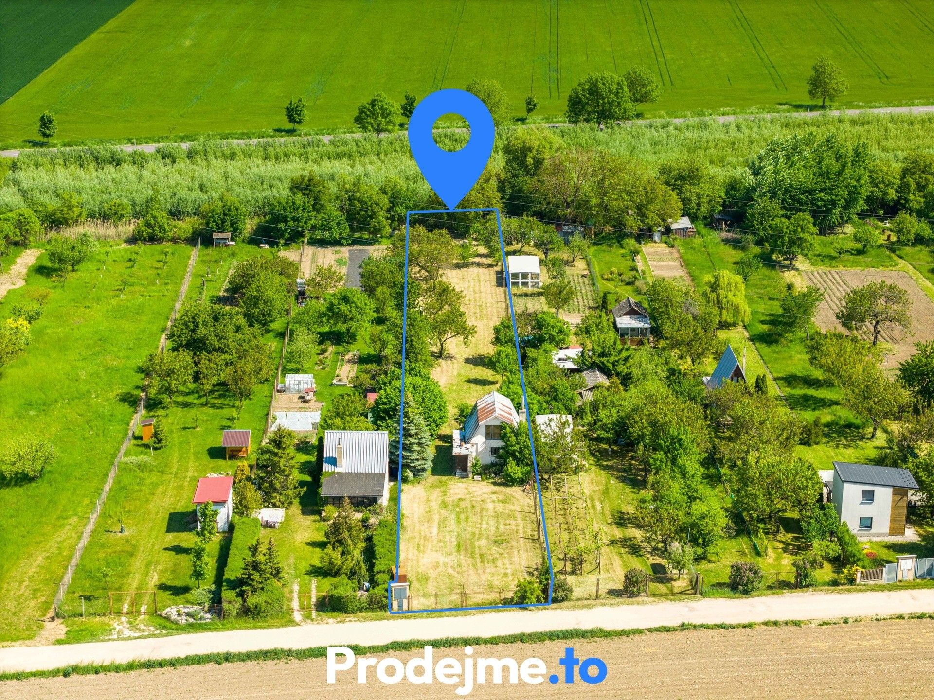 Zahrady, Přímětice, Znojmo, 1 617 m²