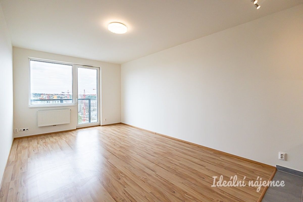 1+kk, Ocelářská, Praha, 32 m²