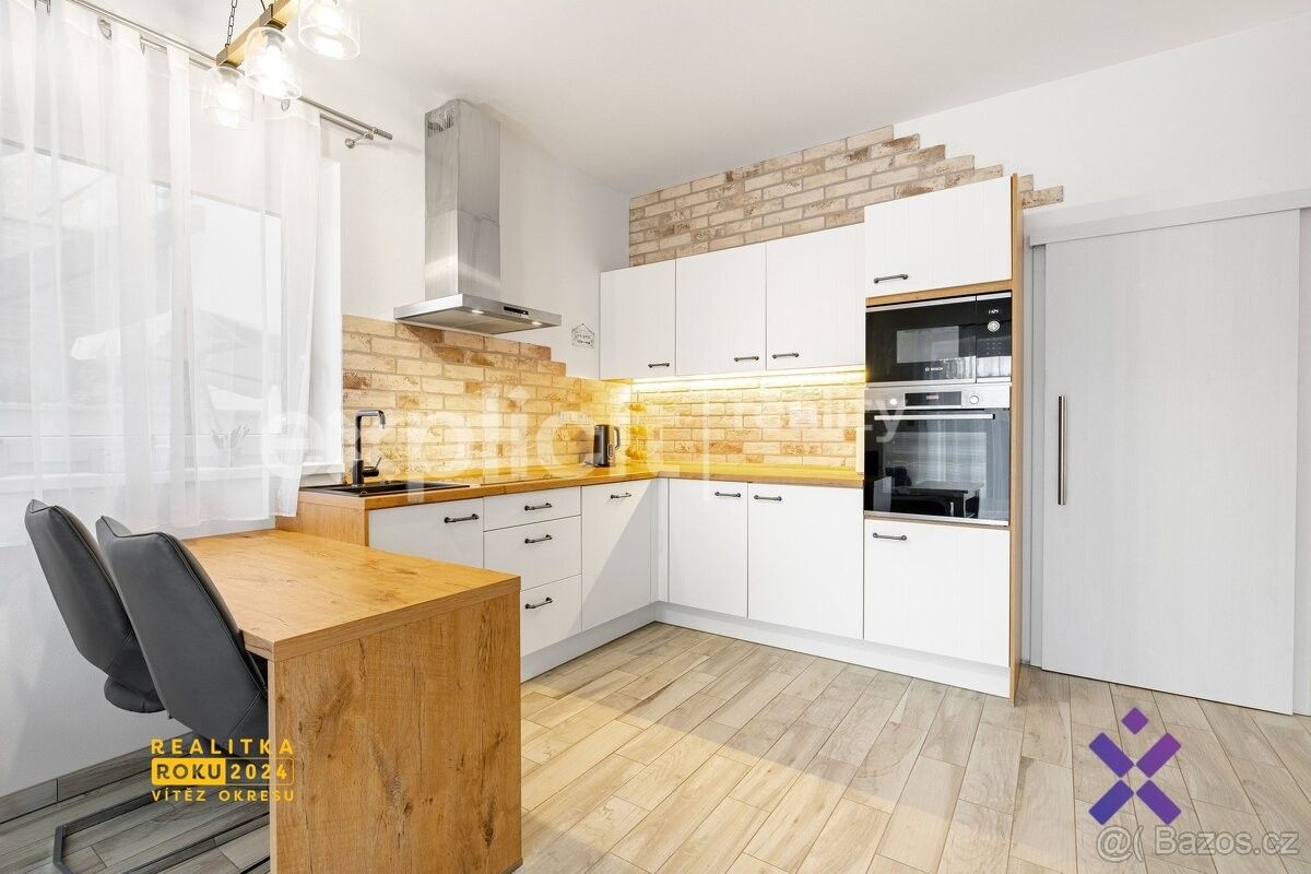 Prodej dům - Zlín, 760 01, 160 m²
