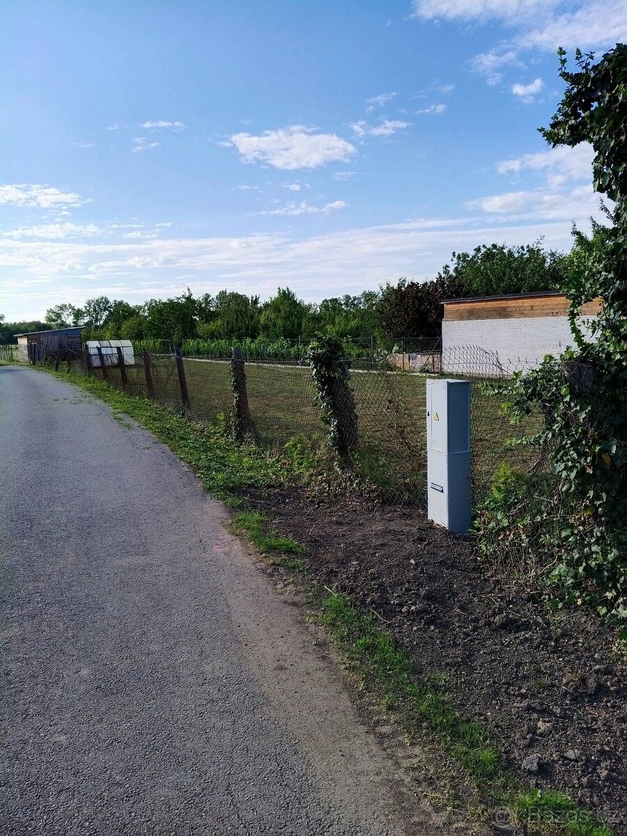 Pozemky pro bydlení, Petrov u Hodonína, 696 65, 727 m²