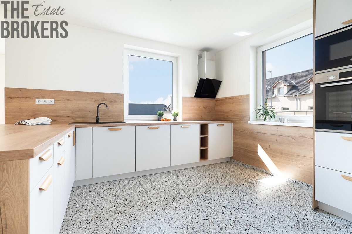Prodej dům - Odolena Voda, 250 70, 172 m²