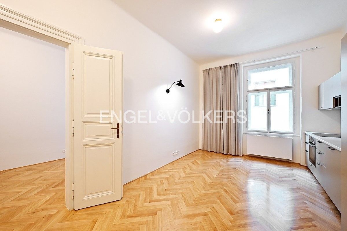 2+kk, Zlatnická, Praha, 43 m²
