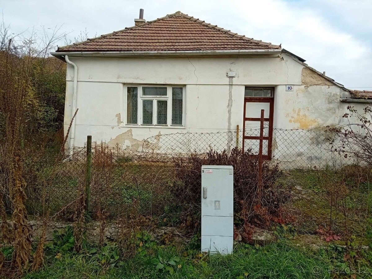 Prodej dům - Jiřice u Miroslavi, 671 78, 259 m²