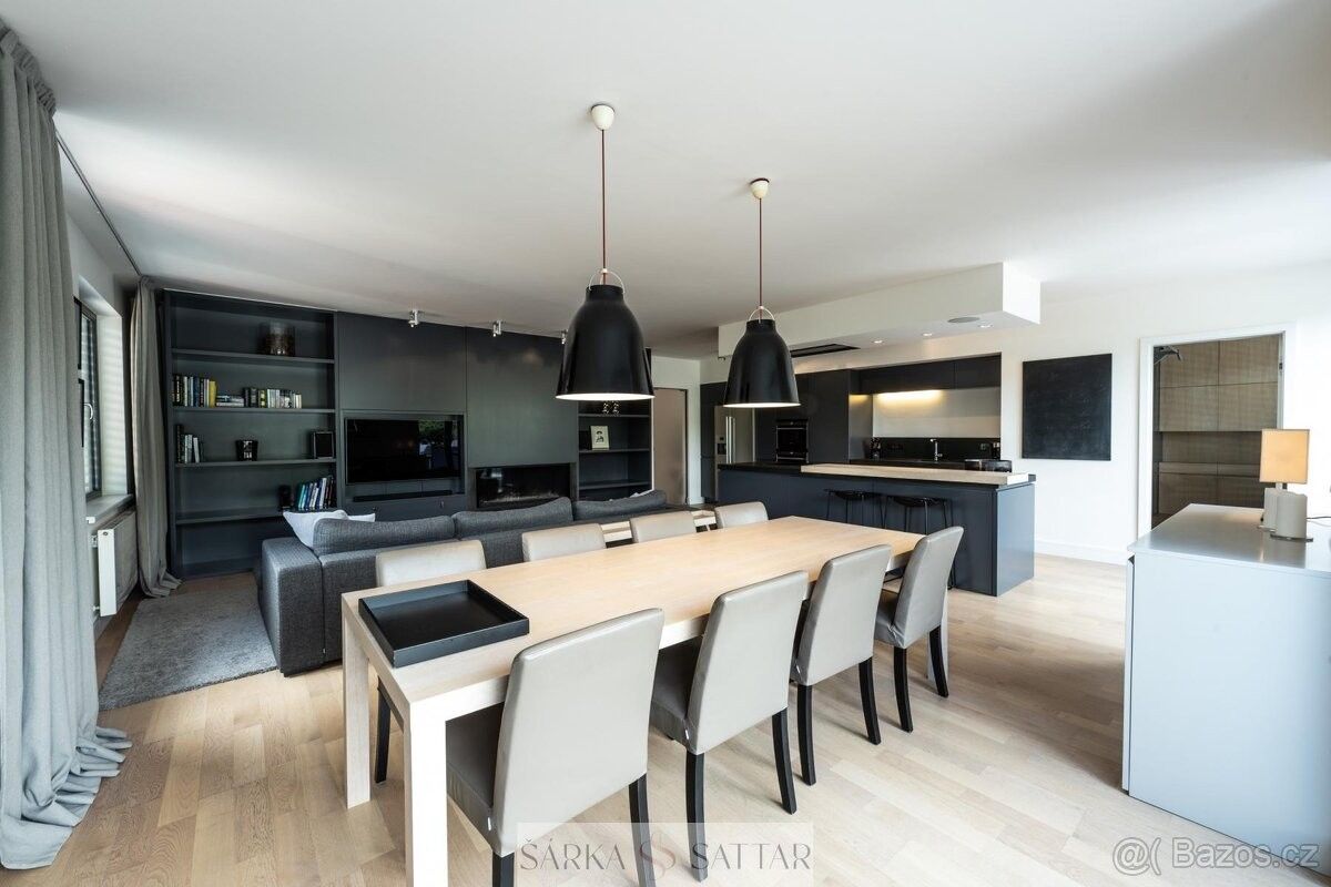5+kk, Praha, 150 00, 150 m²