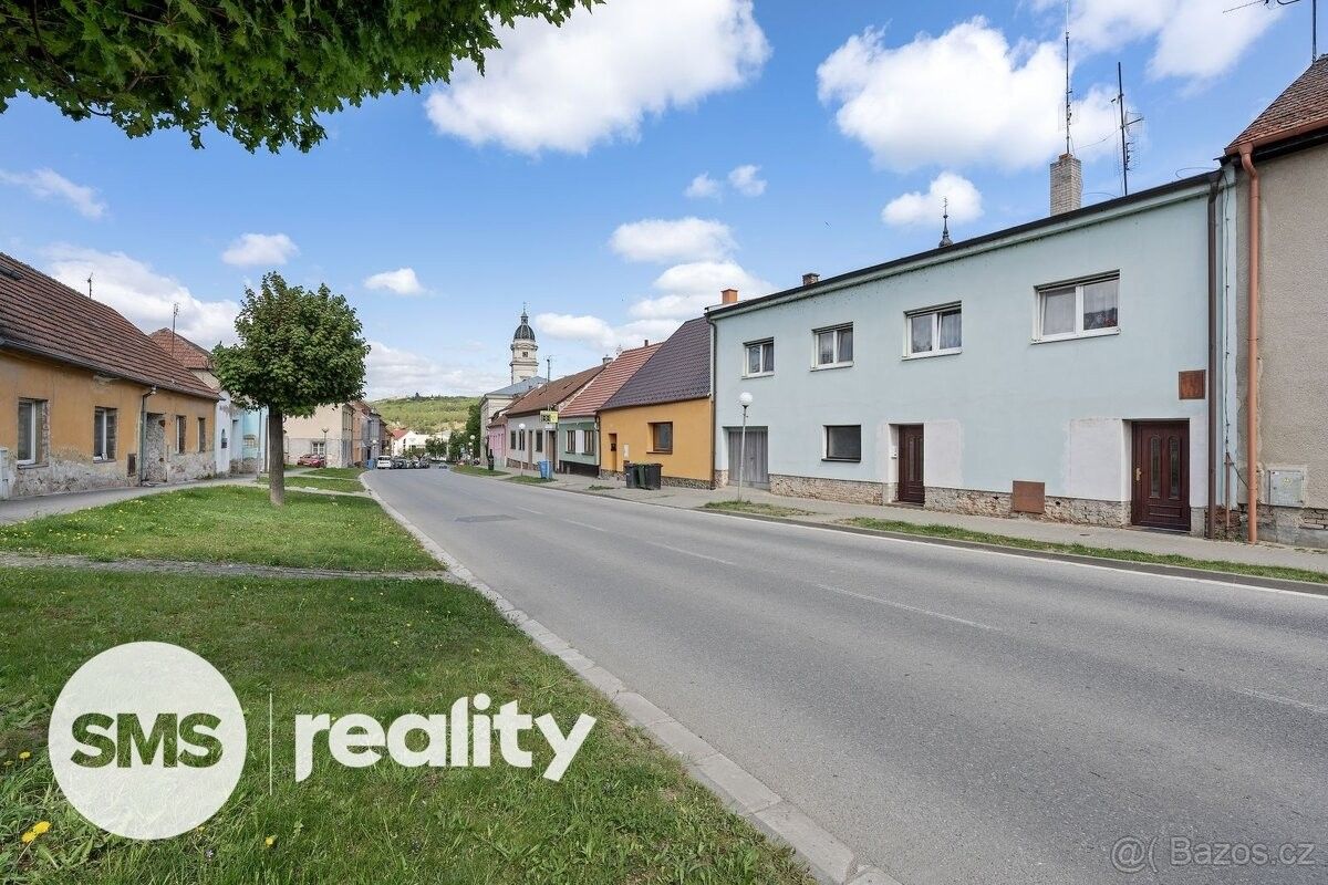 Prodej dům - Dolní Kounice, 664 64, 450 m²