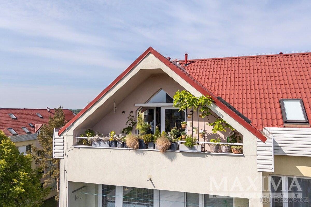 3+kk, Praha, 100 00, 66 m²